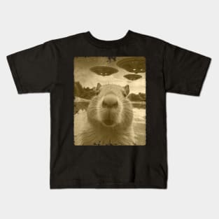 Funny Capybara Ufo Selfie Kids T-Shirt